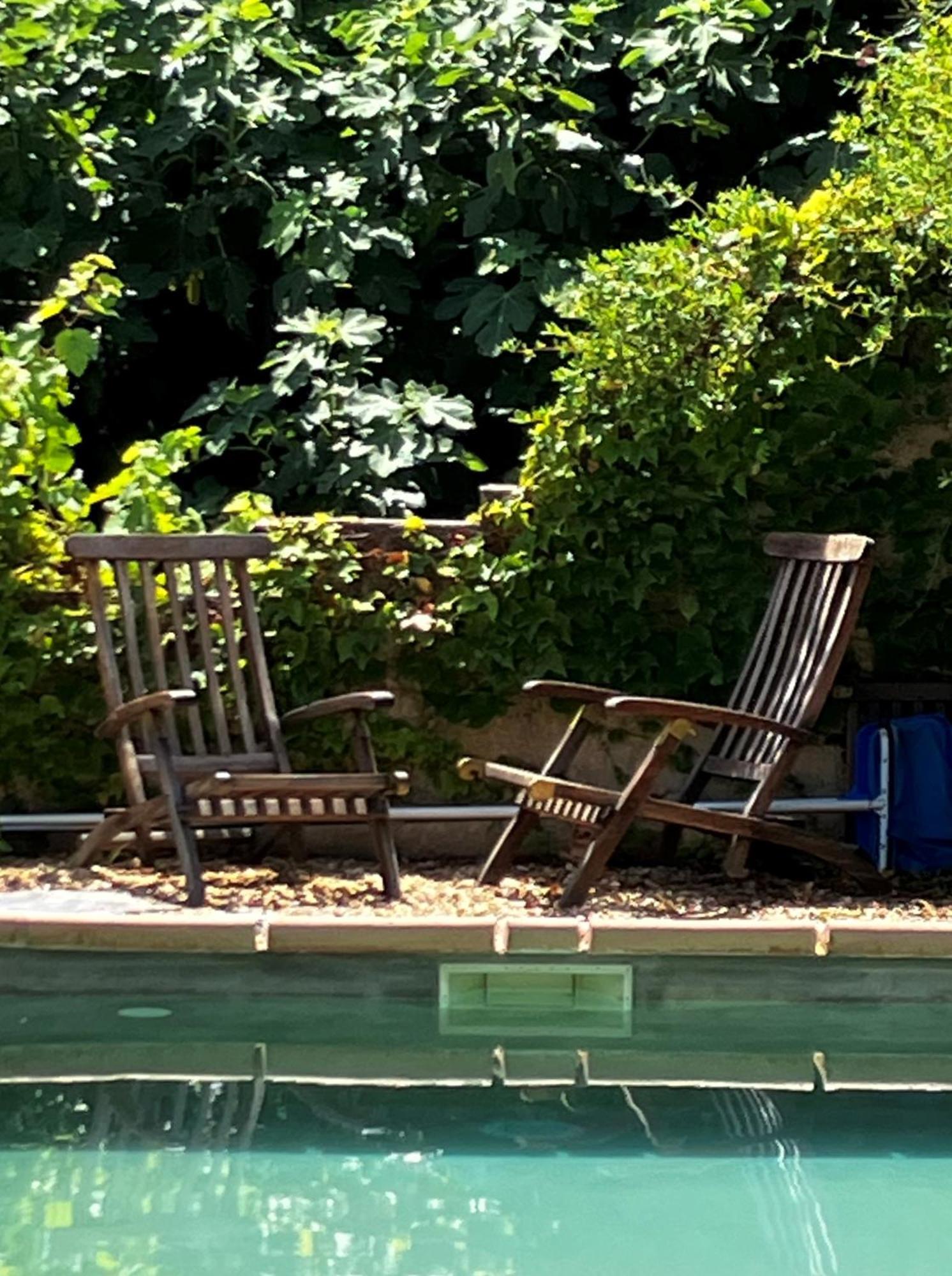 Chambre Ou Suite De L'Impasse Du Pressoir Le Crès Exterior foto